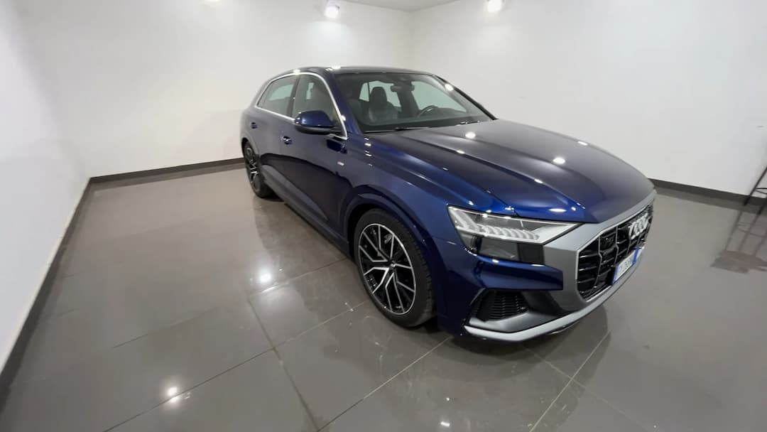 Audi Q8 50 TDI quattro Sport FY268NK