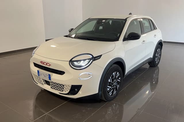 Fiat 600 54kWh Red