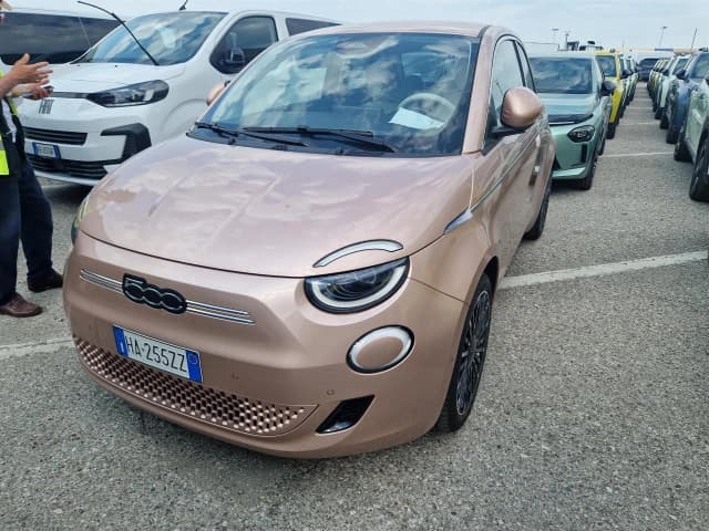 Fiat 500e 42 kWh La Prima