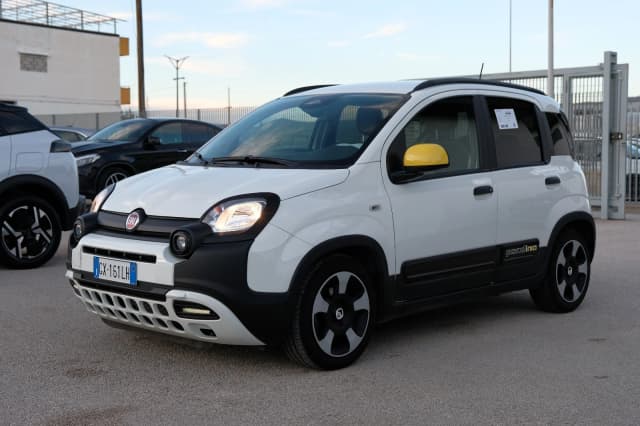 Fiat Pandina Cross 1.0 firefly hybrid s&s 70c