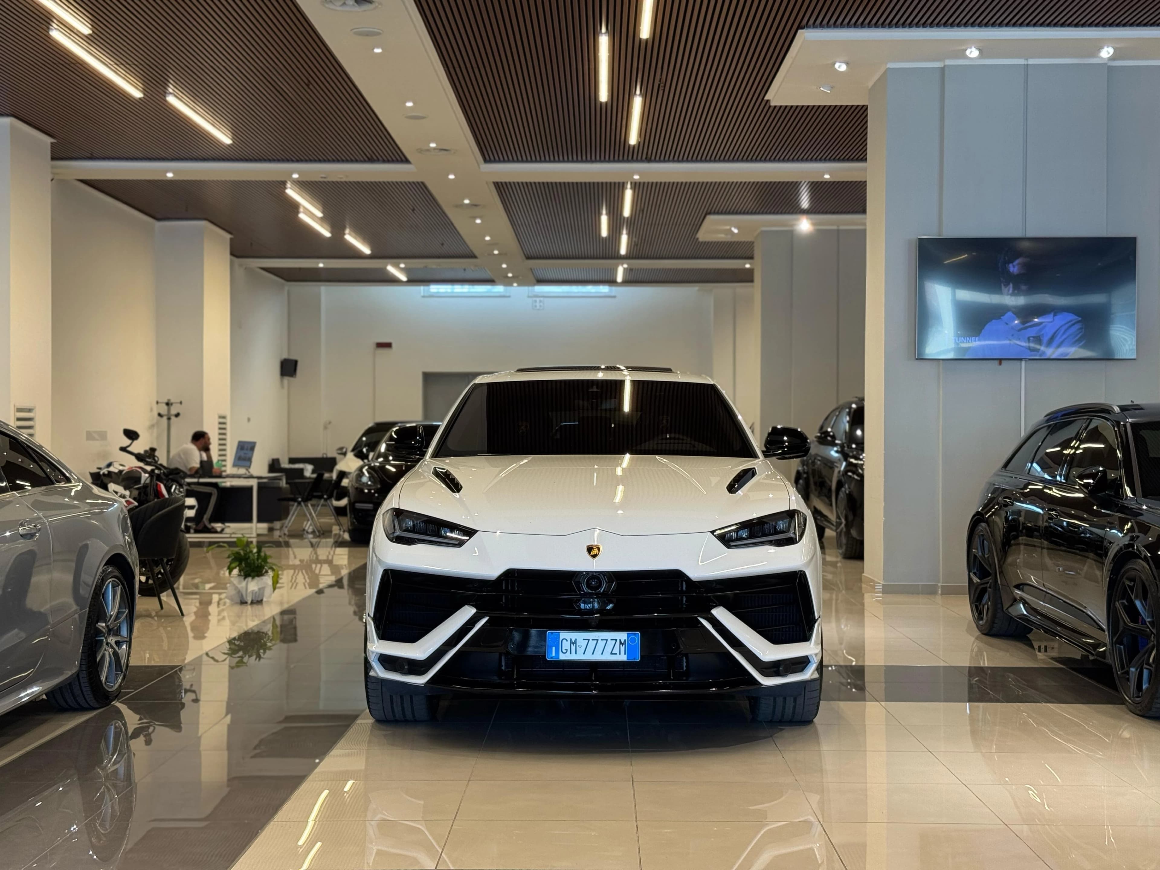 Lamborghini Urus 4.0 V8 S 666cv auto h3tndjjtzxkl1syqrw7p