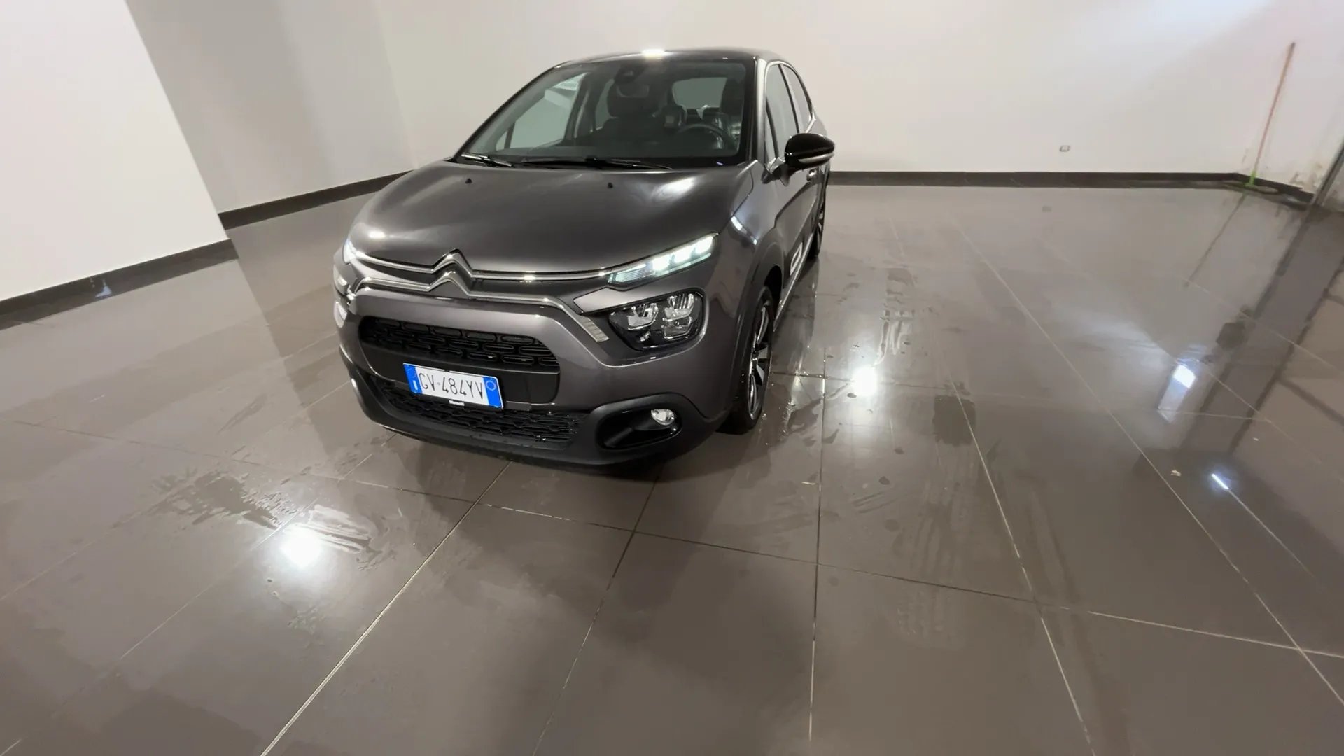 Foto 1